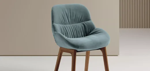 Sedia Bontempi Amelie con scocca imbottita verde acqua e gambe in legno